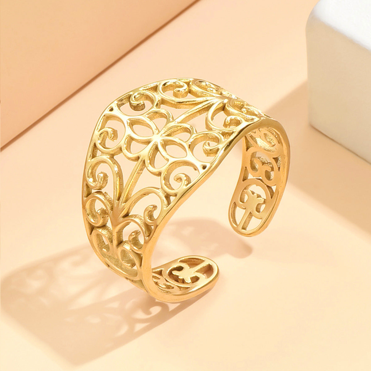 Elegant Court Retro Style Hollow Pattern Open Stainless Steel Ring For Women