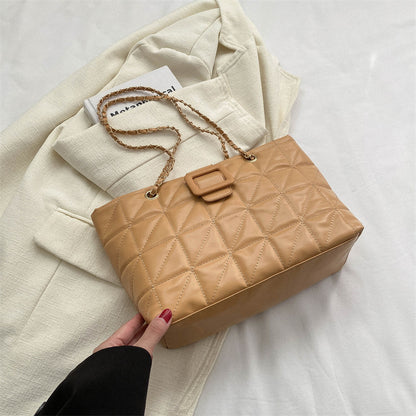 Trendy Chic Chanel-style bags