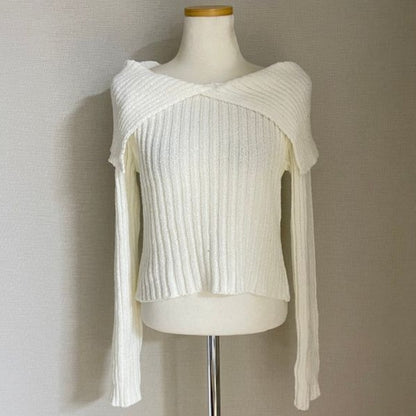 Women's Niche V-neck Off-shoulder Slim Pullover Knitted Top